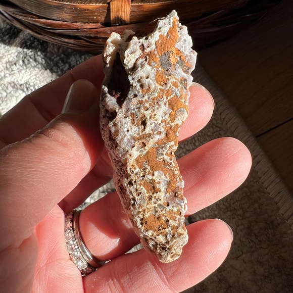 Pink amethyst, agate specimen with acrylic stand (b) | crystal - Picture 7 of 10